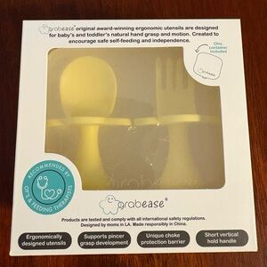 Award Winning Yellow Ergonomic Utensils for Kids
